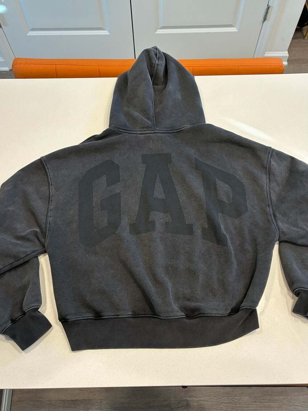 Gap Soft Crop Logo Hoodie Washed Black XS
